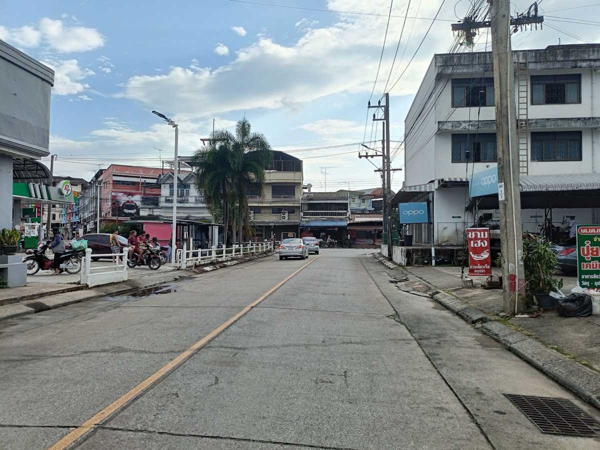 หน้าร้านก๋วยเตี๋ยวเรือชามเฮง